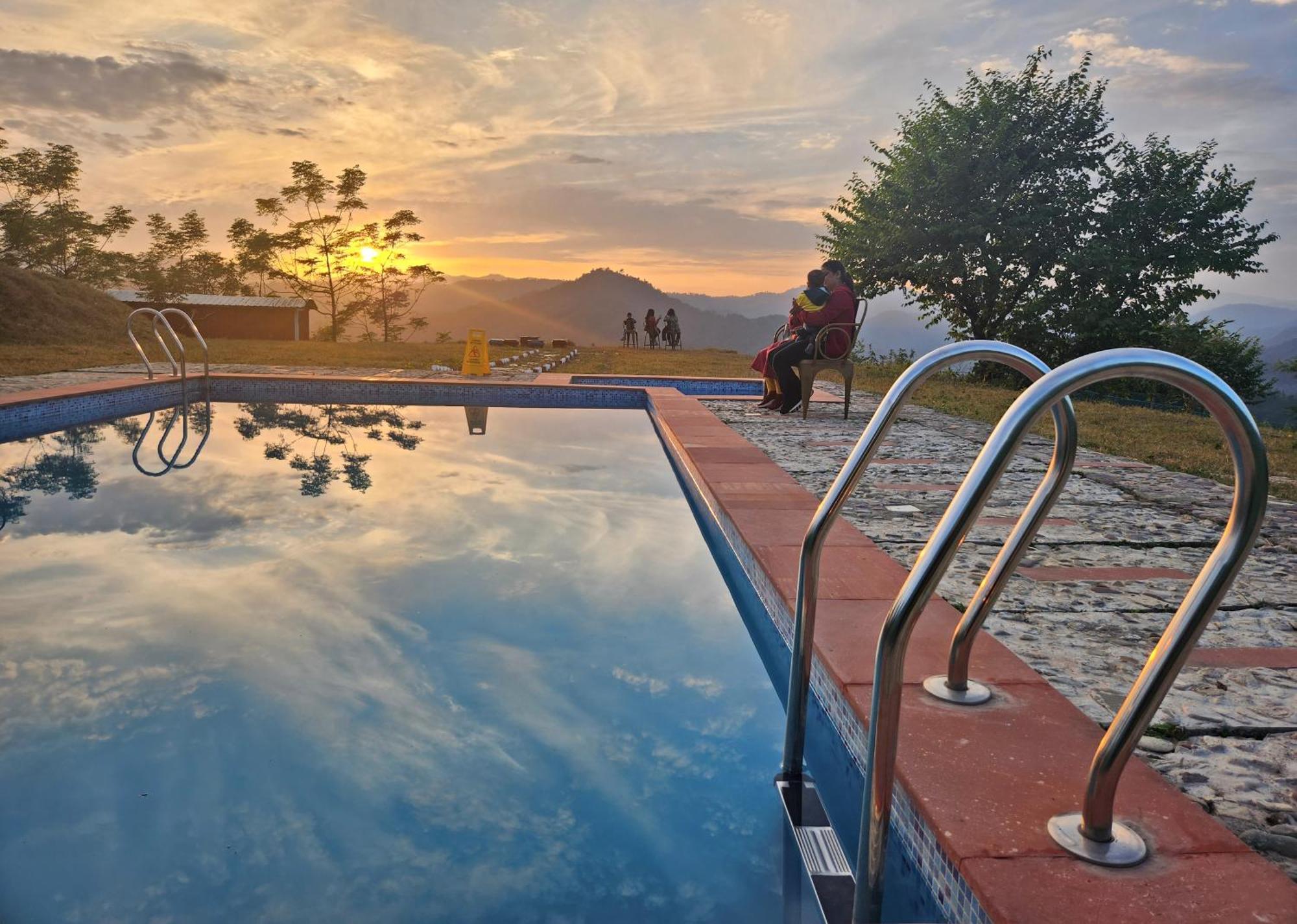 Lahermitage Resort Лансдаун Екстериор снимка